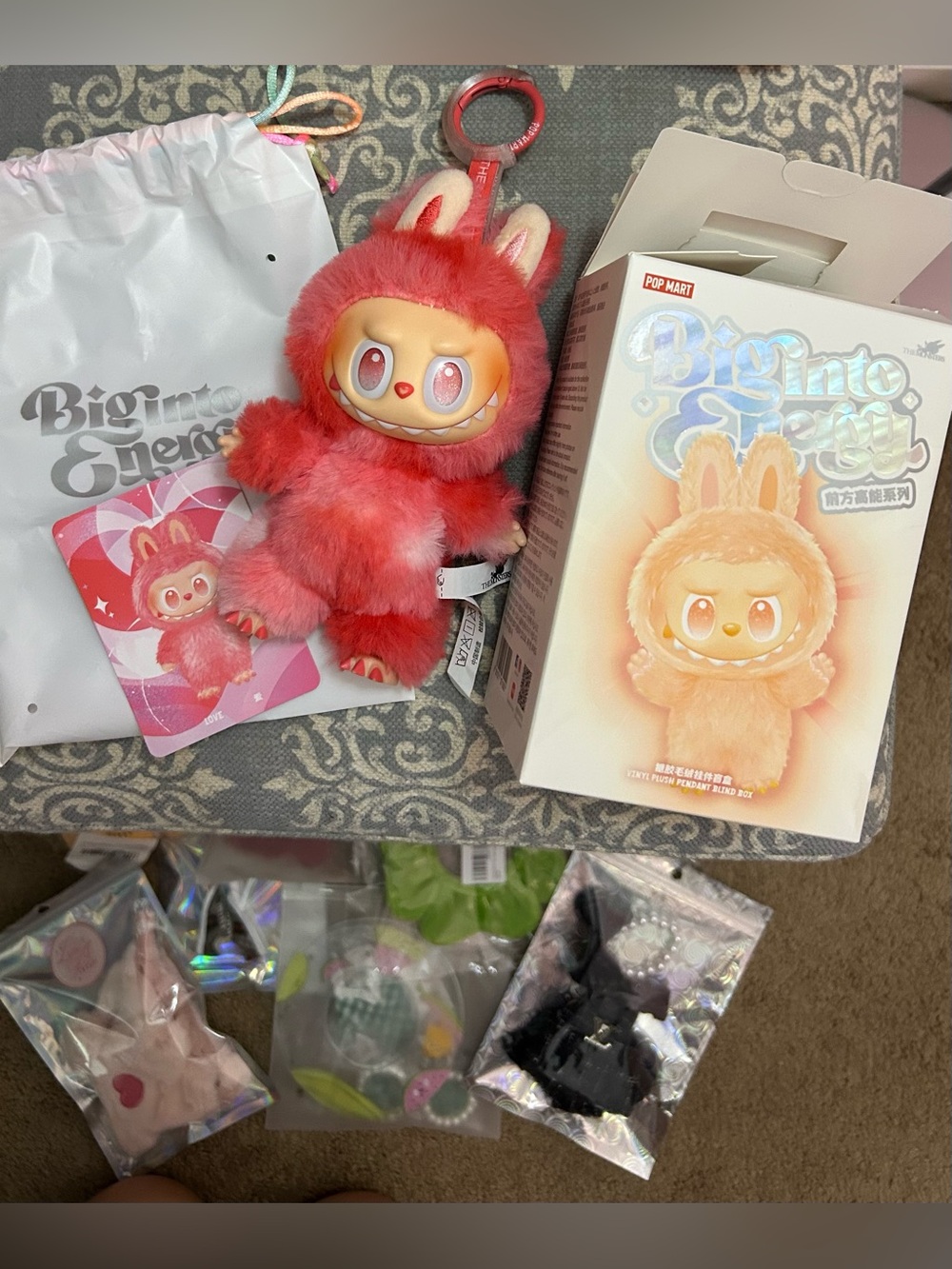 Big Into Energy Labubu - LOVE 💕 w/8 Outfits & Security/Anti-Flip Keychain